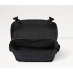 VOYAGER Small Messenger Bag