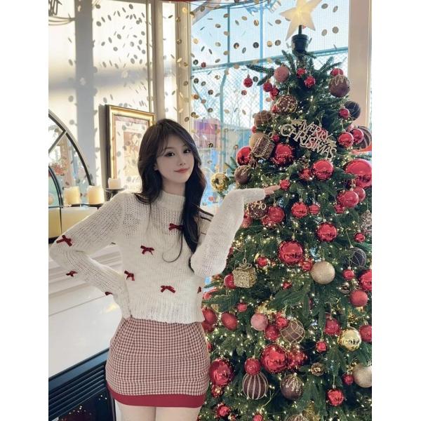 Disney red elements New Year's Eve Christmas sweater clothing for women, atmosphere outfit, a complete set of skirts for autumn and winter