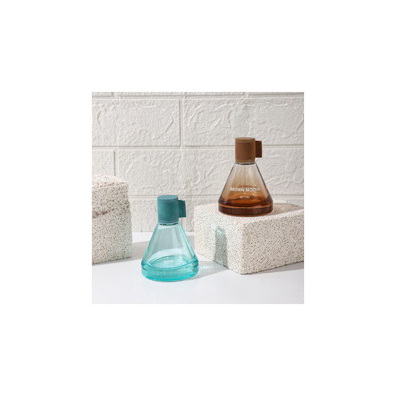 Custom 100ml Triangle Empty Luxury Colorful Cap Parfum Fragrance Packaging Pump Spray Atomizer Glass Perfume Bottle