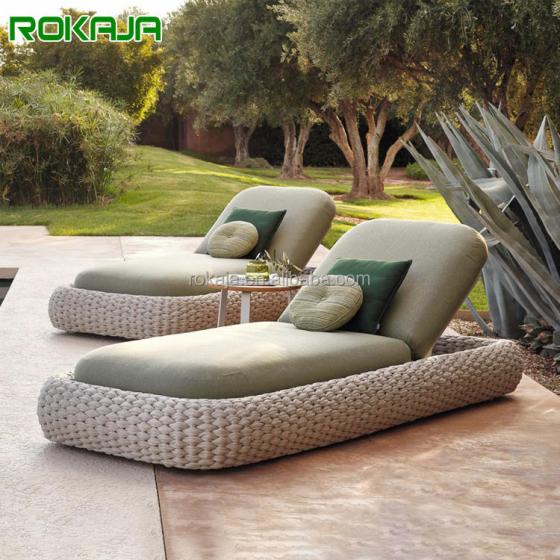 Outdoor Leisure Furniture Rattan Lounger Patio Garden Outdoor Open Air Waterproof Lounger High-end Furniture Woven Lounger